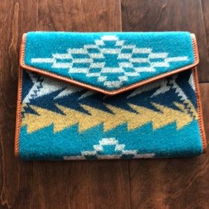 Cute Patagonia clutch
